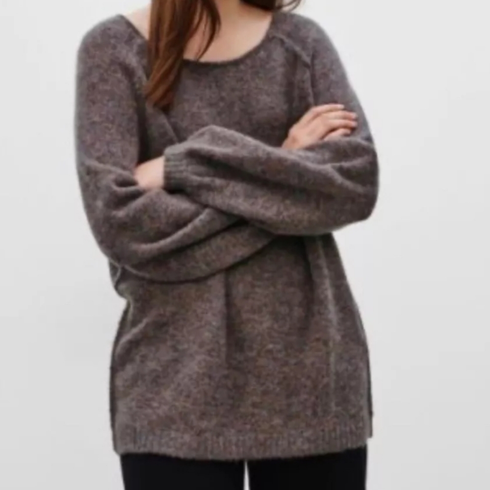 Aritzia Wilfred Crewneck Sweater